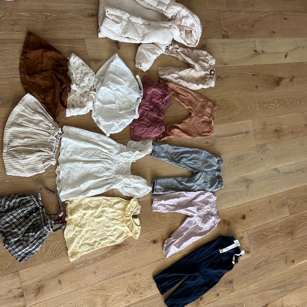 Toddler girl 2-3 T lot bundle clothes